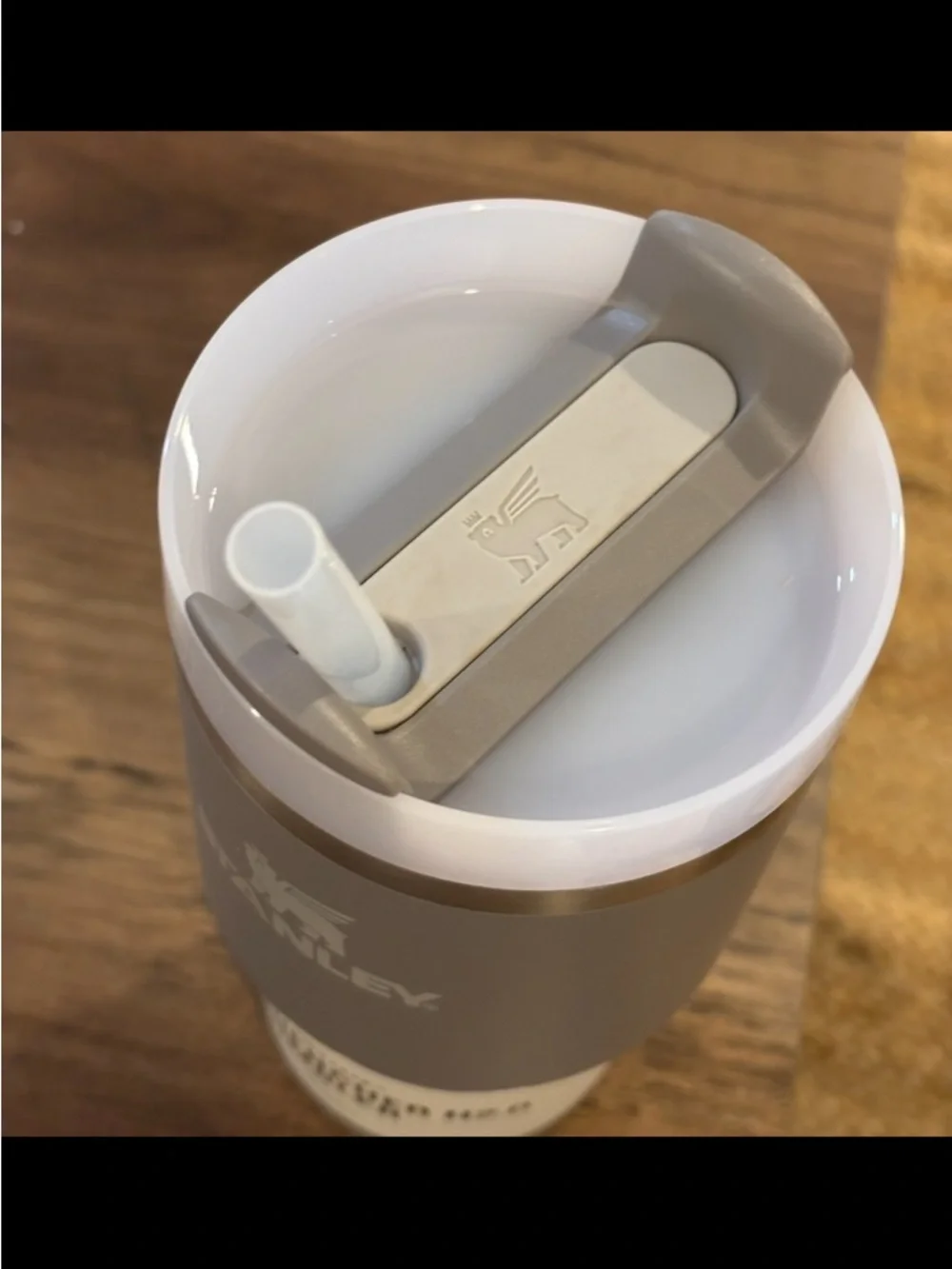 NWT Stanley 20oz Quencher
H2.0 Tumbler Stone
Neutral Aesthetic Color - Picture 6 of 7